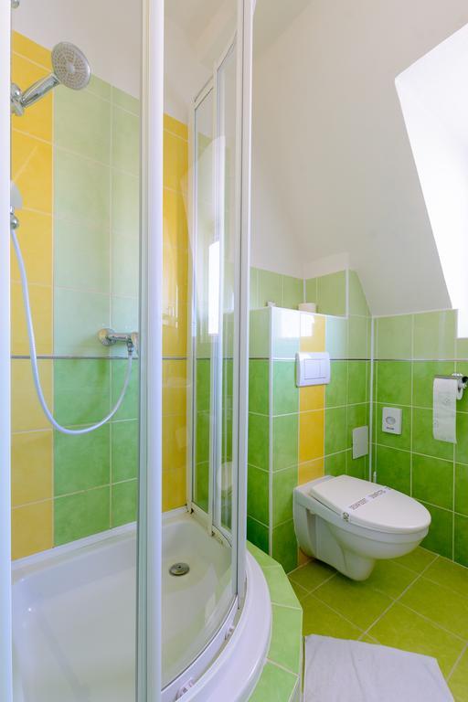 Hotel Trumf Mlada Boleslav Room photo
